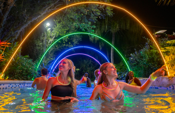 Aquaglow regresa a Aquatica Orlando