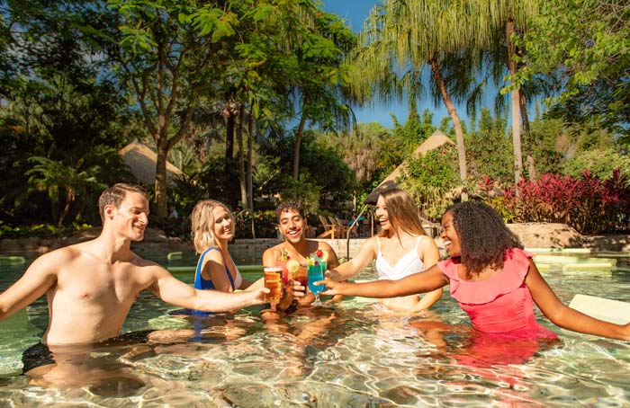 Discovery Cove lanza ofertas para reservas en 2025 y 2026