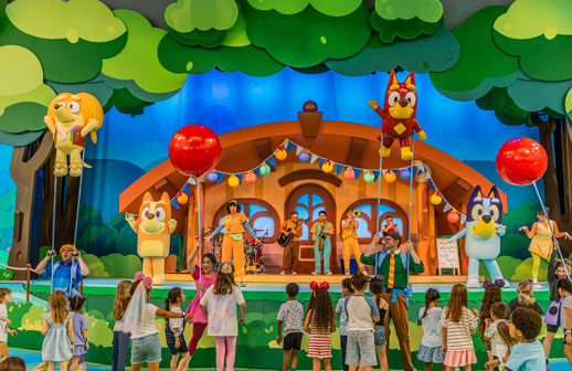 Disneyland lanza “Bluey’s Best Day Ever!”, una nueva experiencia familiar interactiva