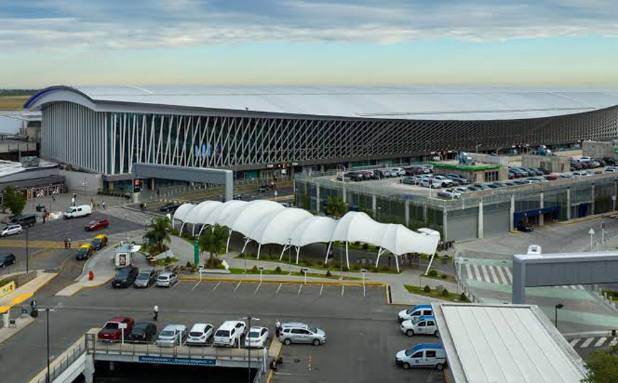 El aeropuerto de Ezeiza, en Buenos Aires, moderniza sus pistas